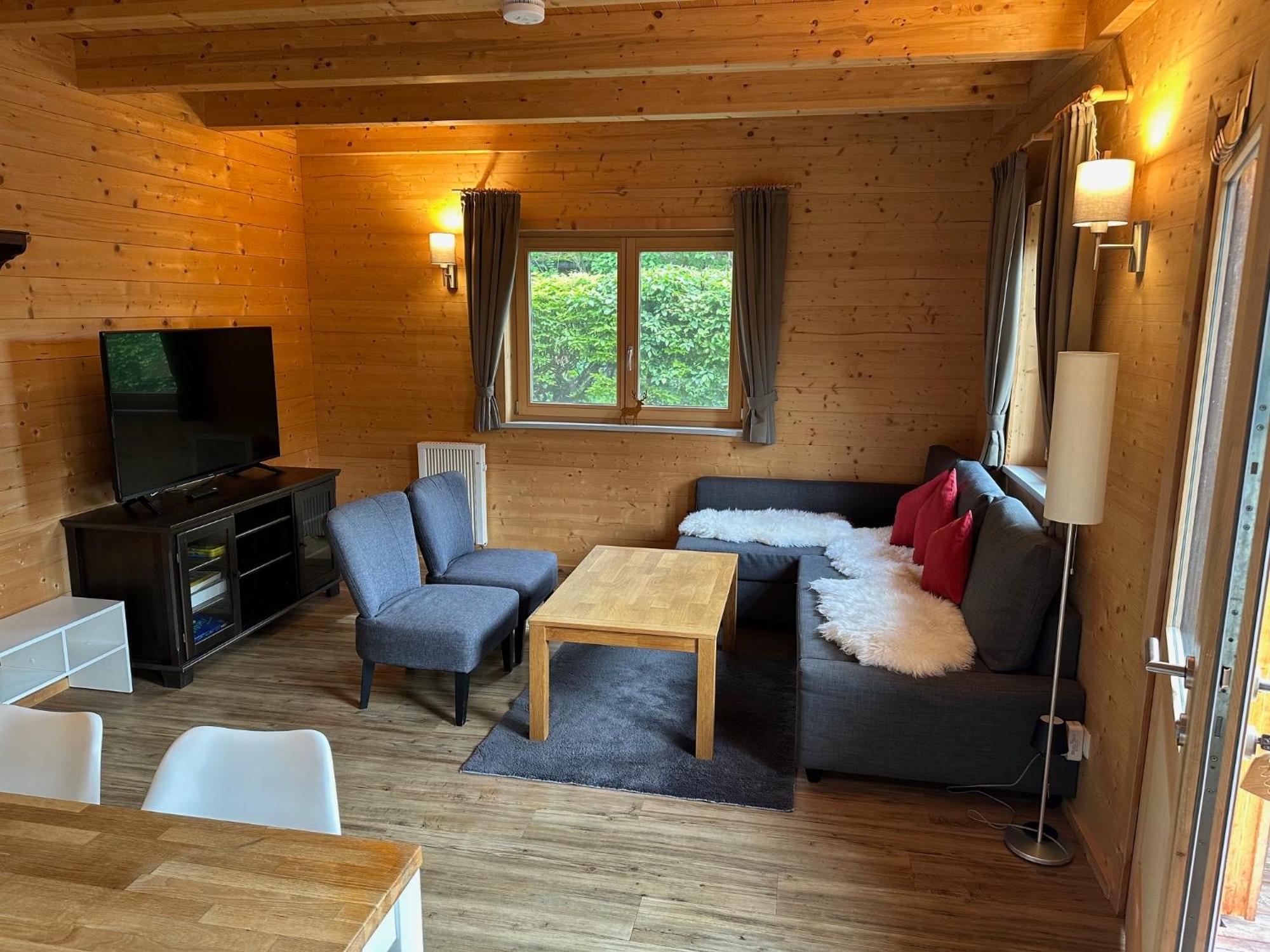 Mountain Inn Chalets & Apartments Вальхзе Экстерьер фото